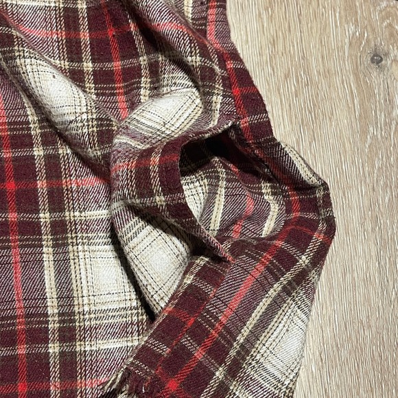 Democracy Womens Flannel Shirt Top Button Down Long Sleeve Plaid Red Beige L EUC - Picture 5 of 9